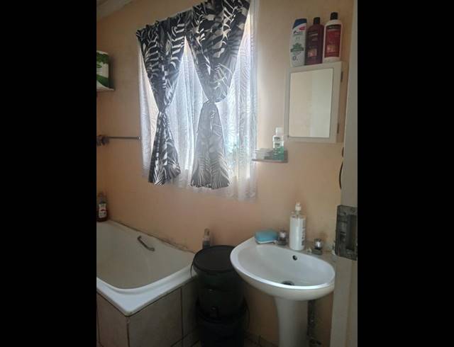 2 BEDROOM APARTMENT FOR SALE IN PRETORIA GARDENS